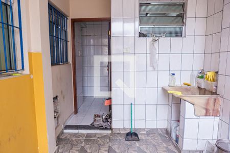 Casa à venda com 333m², 5 quartos e 2 vagasCasa 1 - Lavanderia