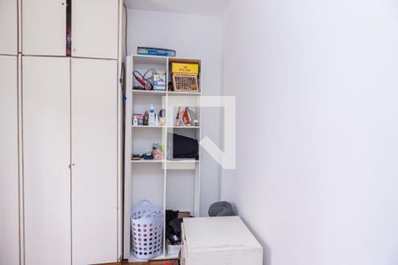 Casa à venda com 333m², 5 quartos e 2 vagasCasa 2 - Quarto 1