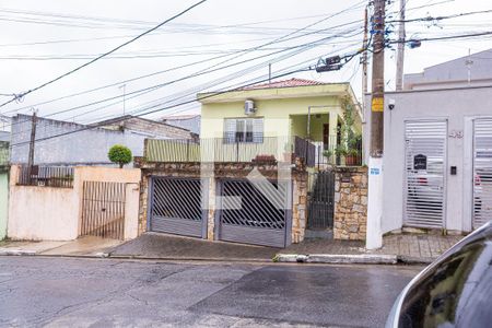 Casa à venda com 333m², 5 quartos e 2 vagasFachada