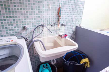 Casa à venda com 333m², 5 quartos e 2 vagasCasa 2 - Lavanderia