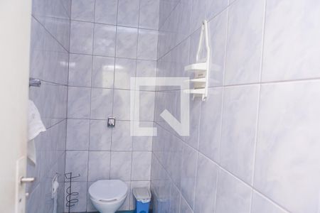 Casa à venda com 333m², 5 quartos e 2 vagasCasa 2 - banheiro 2