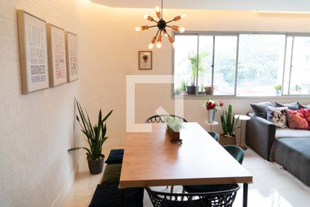 Apartamento à venda com 110m², 3 quartos e 2 vagas Apartamento à venda com 110m², 3 quartos e 2 vagasSala