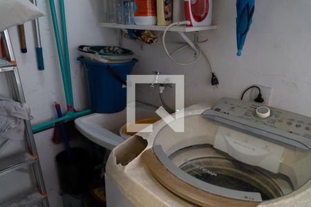 Apartamento à venda com 110m², 3 quartos e 2 vagas Apartamento à venda com 110m², 3 quartos e 2 vagasLavanderia