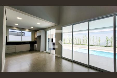 Sala de casa de condomínio para alugar com 4 quartos, 339m² em Residencial Parque dos Alecrins, Campinas