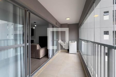 Studio à venda com 38m², 1 quarto e sem vaga Studio à venda com 38m², 1 quarto e sem vagaVaranda