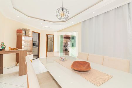 Sala de casa à venda com 4 quartos, 220m² em Carandiru, São Paulo