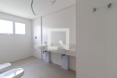 Apartamento à venda com 263m², 4 quartos e 6 vagasBanheiro da Suíte Principal