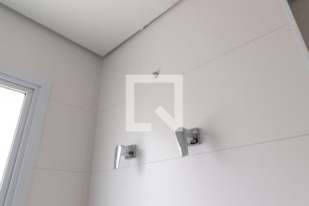 Apartamento à venda com 263m², 4 quartos e 6 vagasBanheiro da Suíte 2