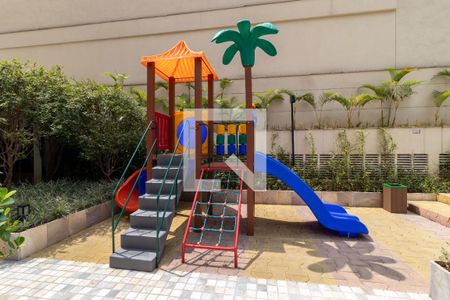 Apartamento à venda com 263m², 4 quartos e 6 vagasÁrea comum - Playground