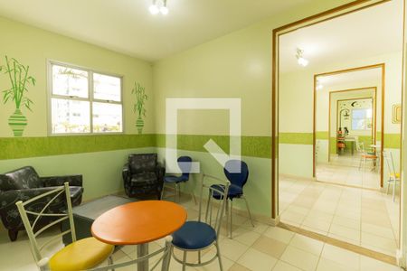Apartamento para alugar com 49m², 2 quartos e 1 vagaSalão de Festas 