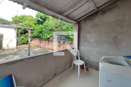 Casa à venda com 300m², 3 quartos e 4 vagasÁrea de Serviço