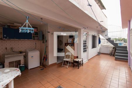 Casa à venda com 191m², 3 quartos e 3 vagasQuintal