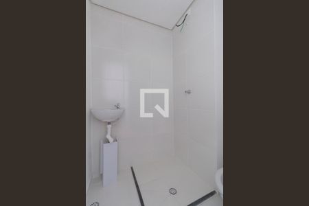 Banheiro de kitnet/studio à venda com 1 quarto, 15m² em Cidade Antônio Estêvão de Carvalho, São Paulo