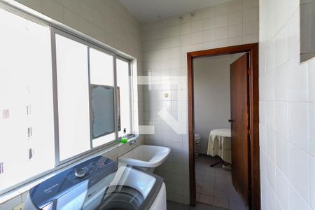 Apartamento à venda com 150m², 4 quartos e 2 vagasÁrea de serviço 