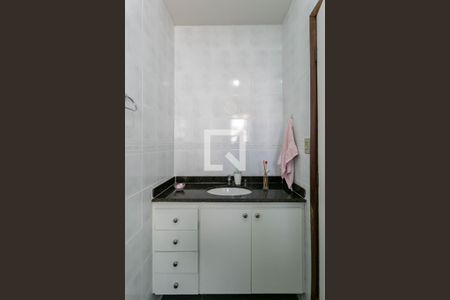 Apartamento à venda com 150m², 4 quartos e 2 vagasBanheiro Quarto 2