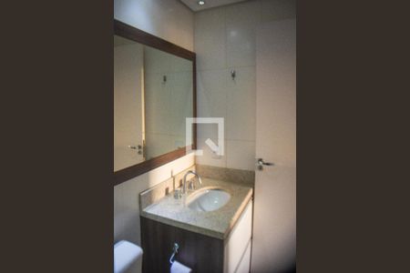 Apartamento à venda com 58m², 2 quartos e 1 vaga Apartamento à venda com 58m², 2 quartos e 1 vagaBanheiro social