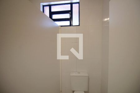 Casa à venda com 445m², 4 quartos e 6 vagasBanheiro 2