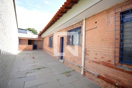 Casa à venda com 445m², 4 quartos e 6 vagasVaranda lateral