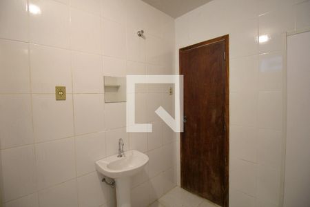 Casa à venda com 445m², 4 quartos e 6 vagasBanheiro 2