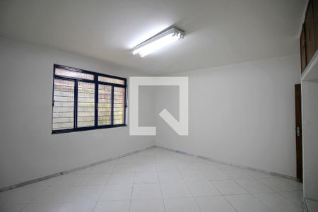 Casa à venda com 445m², 4 quartos e 6 vagasQuarto 2