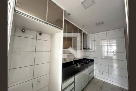 Cozinha  de apartamento à venda com 3 quartos, 90m² em Bairro da Glória, Contagem