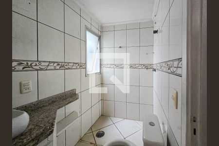 Banheiro Social de apartamento para alugar com 3 quartos, 80m² em Jardim Las Palmas, Guarujá