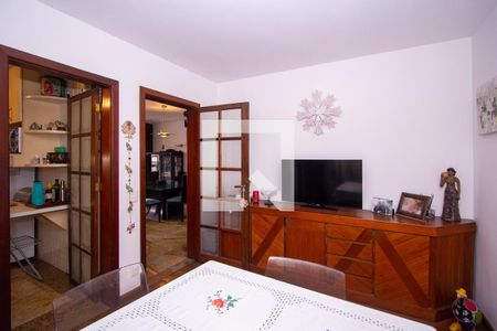 Apartamento à venda com 250m², 4 quartos e 2 vagasCopa