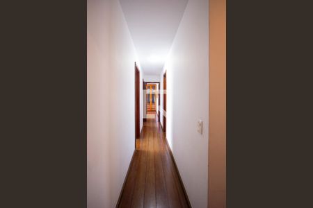 Apartamento à venda com 250m², 4 quartos e 2 vagasCorredor