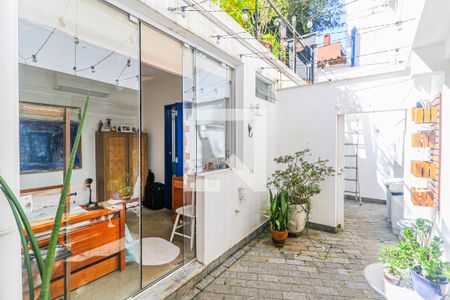 Casa para alugar com 180m², 3 quartos e 2 vagasQuintal