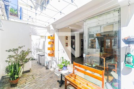 Casa para alugar com 180m², 3 quartos e 2 vagasQuintal