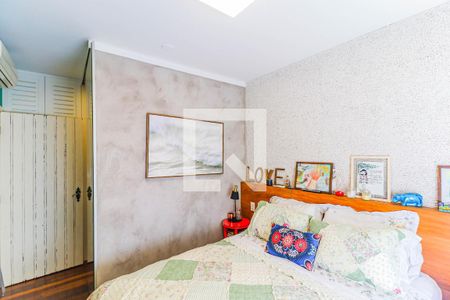 Quarto 1 de casa para alugar com 3 quartos, 180m² em Chácara Monte Alegre, São Paulo