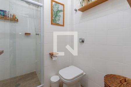 Casa à venda com 110m², 2 quartos e 1 vaga Casa à venda com 110m², 2 quartos e 1 vagaBanheiro