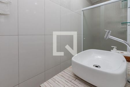 Casa à venda com 110m², 2 quartos e 1 vaga Casa à venda com 110m², 2 quartos e 1 vagaBanheiro de Serviço