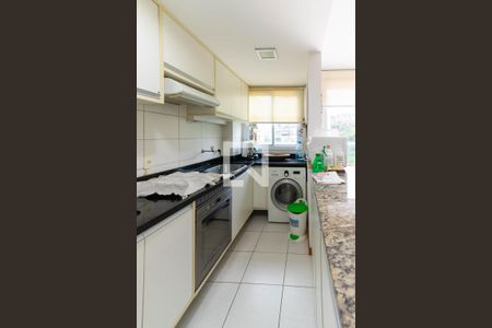 Apartamento à venda com 133m², 2 quartos e 2 vagasCozinha