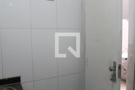 Apartamento para alugar com 45m², 2 quartos e sem vagaBanheiro da Área de Serviço 