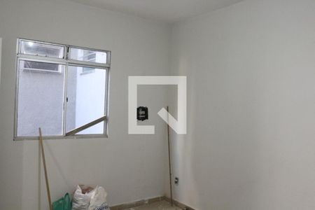 Quarto 1 de apartamento para alugar com 2 quartos, 45m² em Jardim Vitoria, Belo Horizonte