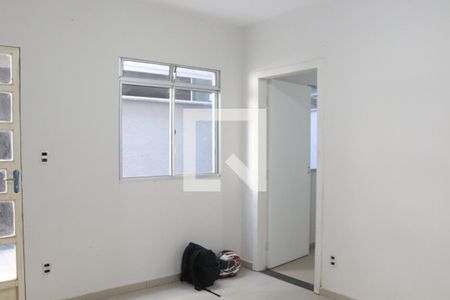 Sala de apartamento para alugar com 2 quartos, 45m² em Jardim Vitoria, Belo Horizonte