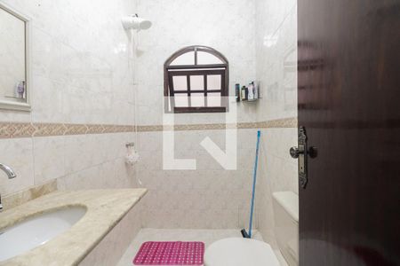 Casa à venda com 212m², 4 quartos e 3 vagas Casa à venda com 212m², 4 quartos e 3 vagasCasa 02 - Banheiro Social