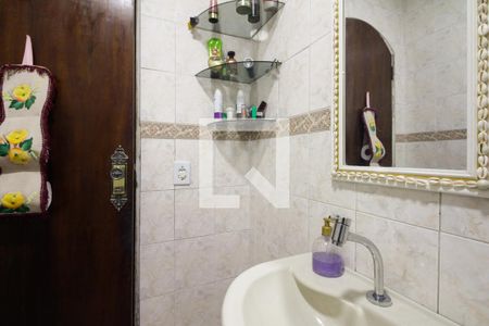 Casa à venda com 212m², 4 quartos e 3 vagas Casa à venda com 212m², 4 quartos e 3 vagasCasa 02 - Lavabo