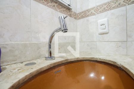 Casa à venda com 212m², 4 quartos e 3 vagas Casa à venda com 212m², 4 quartos e 3 vagasCasa 02 - Banheiro Suíte