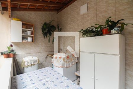 Casa à venda com 212m², 4 quartos e 3 vagas Casa à venda com 212m², 4 quartos e 3 vagasCasa 02 - Área de Serviço