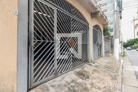 Casa à venda com 212m², 4 quartos e 3 vagas Casa à venda com 212m², 4 quartos e 3 vagasFachada