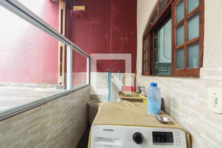 Casa à venda com 212m², 4 quartos e 3 vagas Casa à venda com 212m², 4 quartos e 3 vagasCasa 01 - Área de Serviço