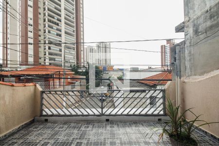 Casa à venda com 212m², 4 quartos e 3 vagas Casa à venda com 212m², 4 quartos e 3 vagasCasa 02 - Varanda Suíte