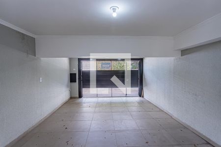 Vista sala de casa à venda com 3 quartos, 220m² em Vila Nilva, São Paulo
