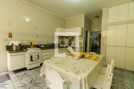 Casa para alugar com 320m², 3 quartos e 4 vagas Casa para alugar com 320m², 3 quartos e 4 vagasCozinha