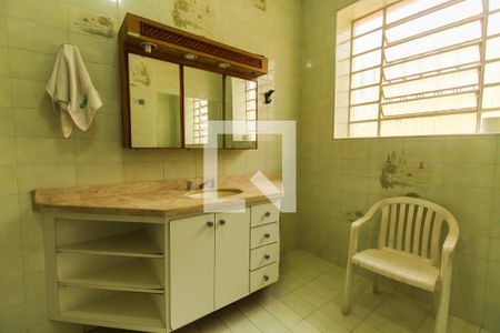 Casa para alugar com 320m², 3 quartos e 4 vagas Casa para alugar com 320m², 3 quartos e 4 vagasBanheiro