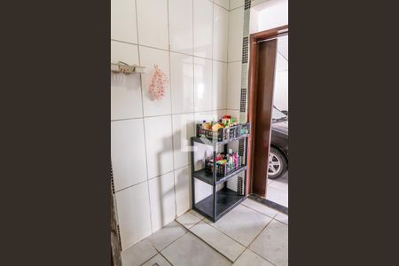 Casa à venda com 350m², 3 quartos e 4 vagasBanheiro