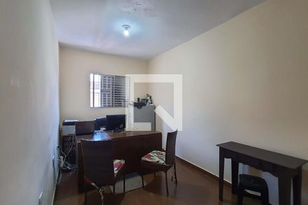 Casa à venda com 300m², 3 quartos e 1 vagaQuarto 2