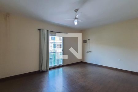 Casa à venda com 300m², 3 quartos e 1 vagaSuíte